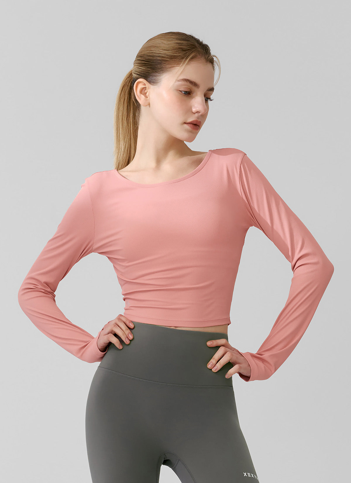 Ribbed Back Slit Fingerhole Long Sleeve