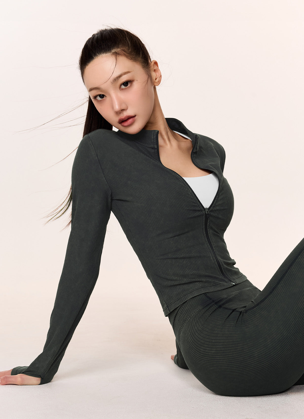 Washing Yellow Black