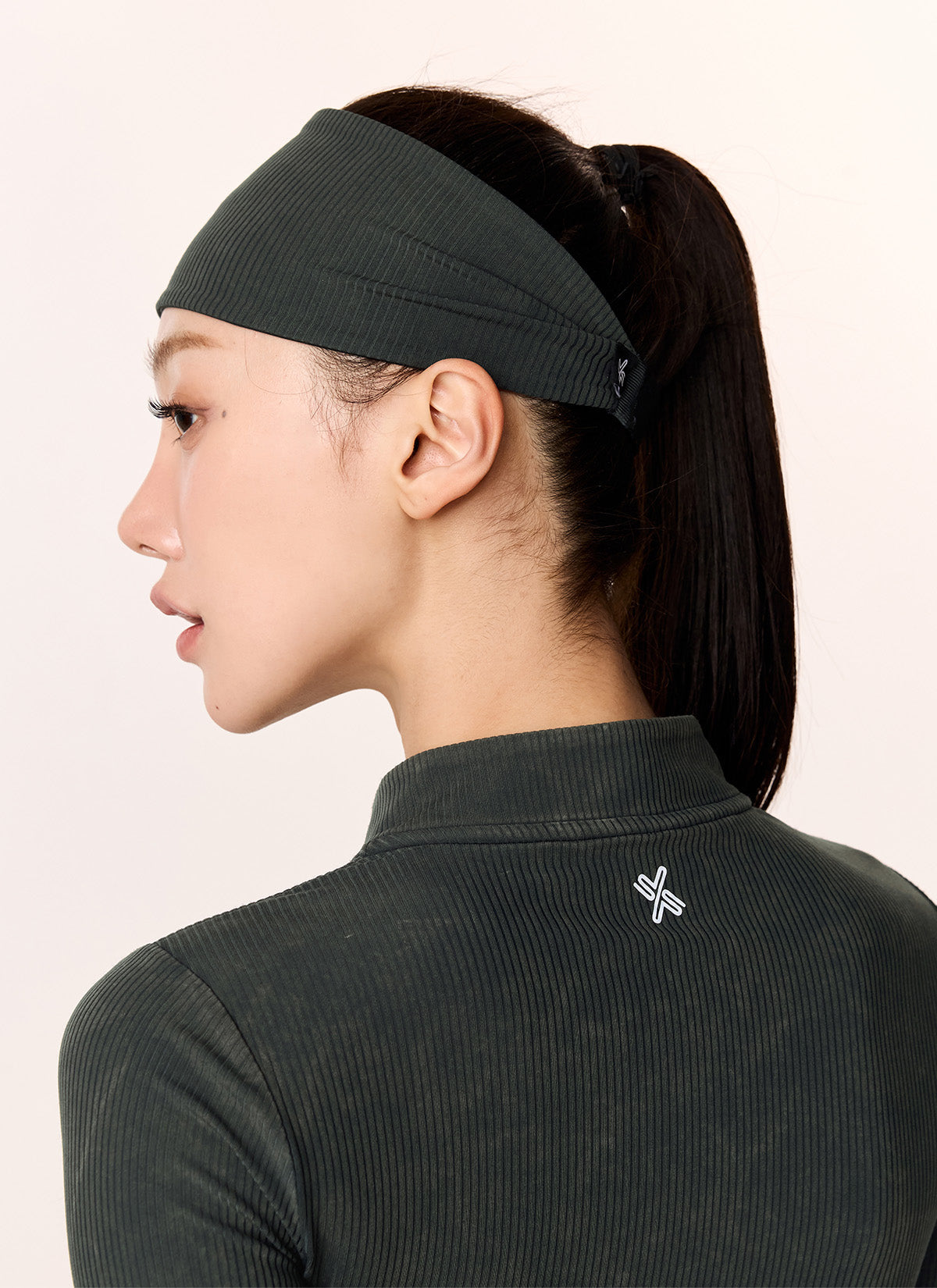 Washing Yellow Black