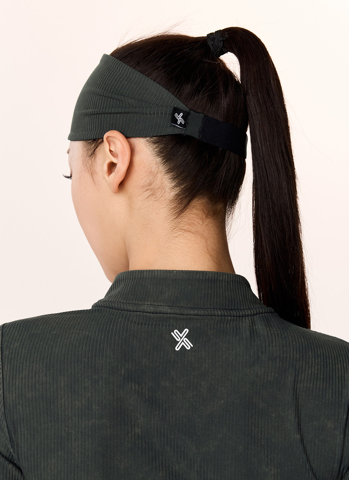 Washing Yellow Black