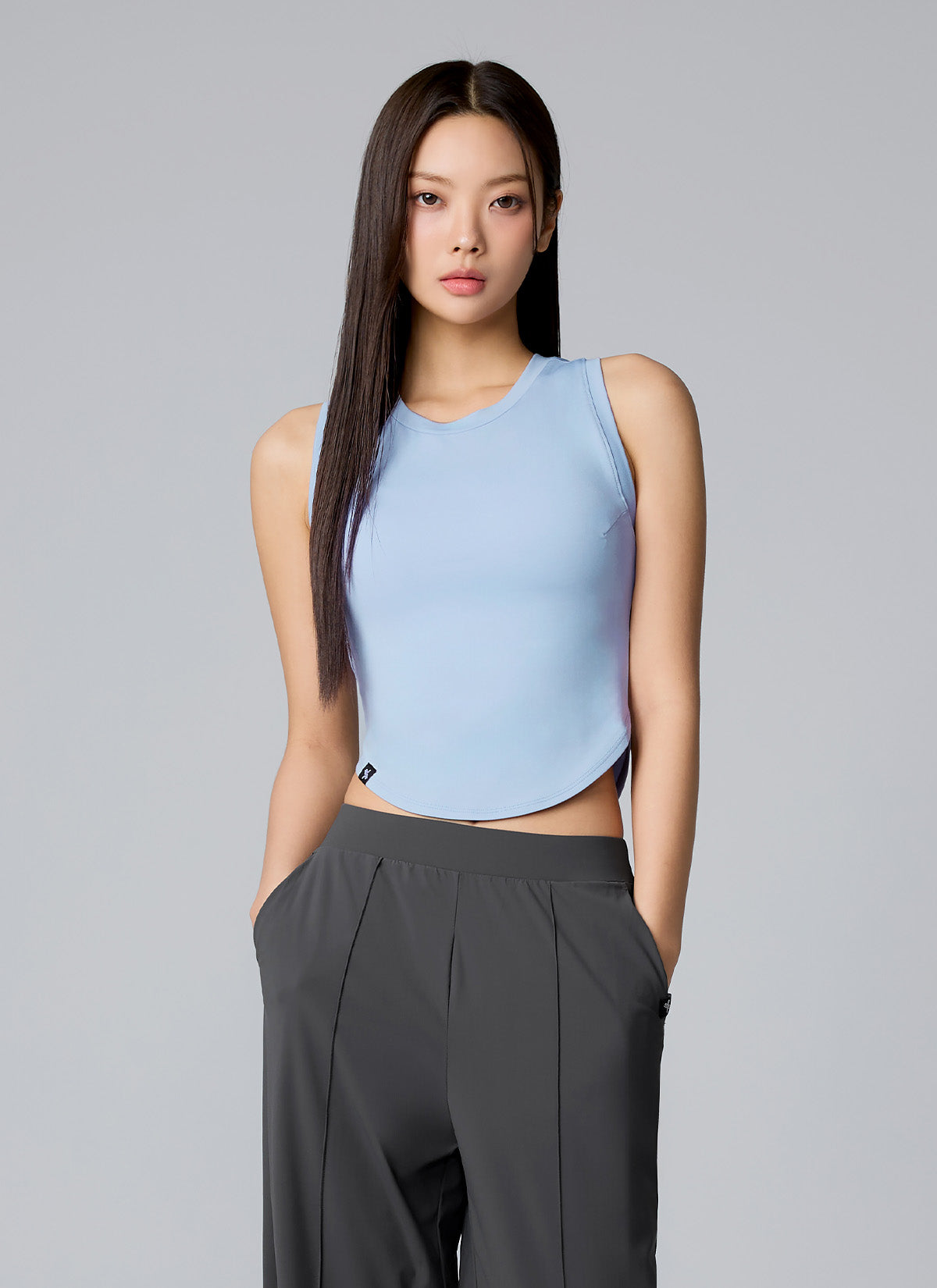 XELLA™ Light Round Sleeveless
