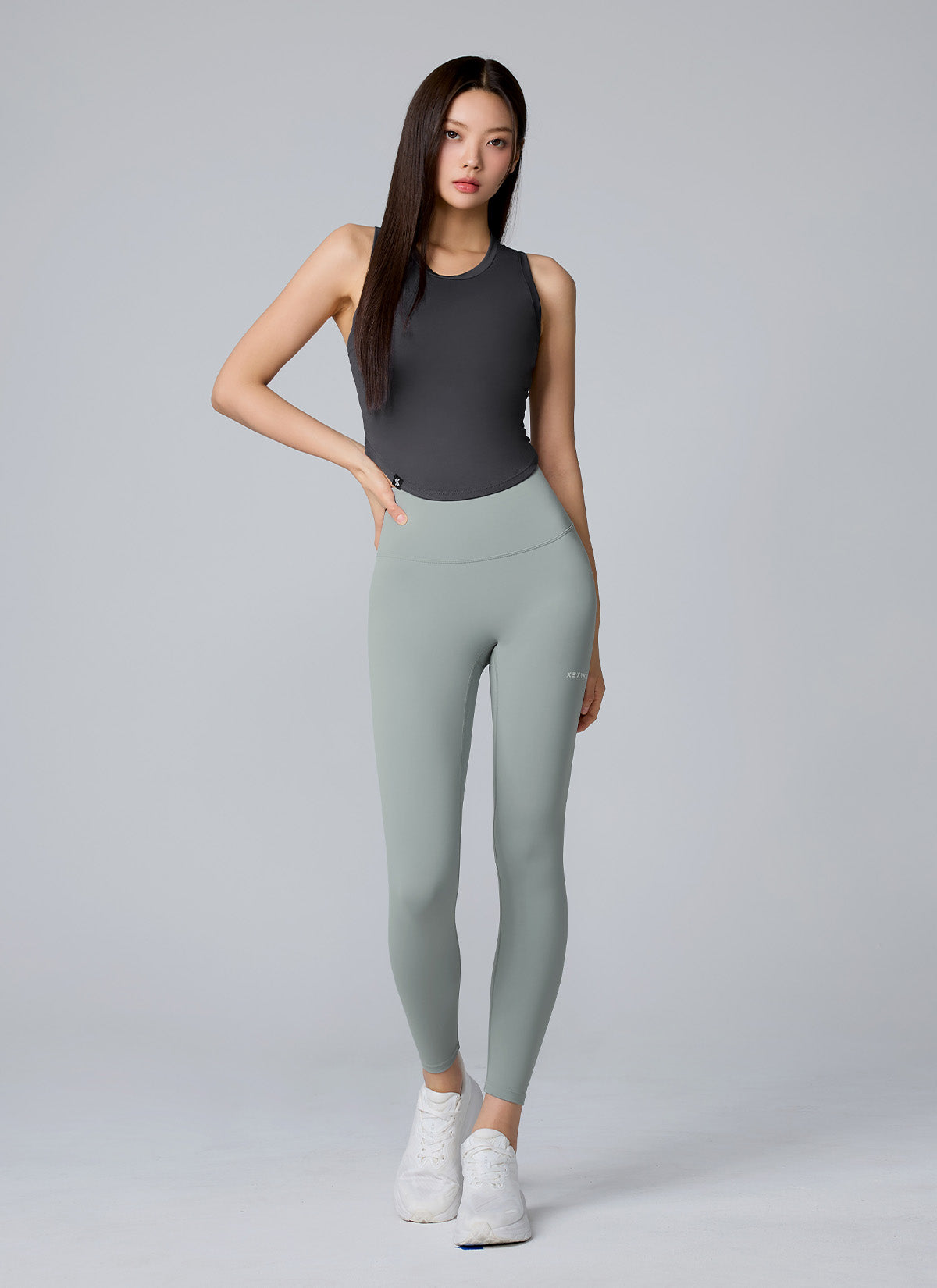 [BIRTHDAY SET] XELLA™ Light Round Sleeveless & Black Label 360N Leggings SET