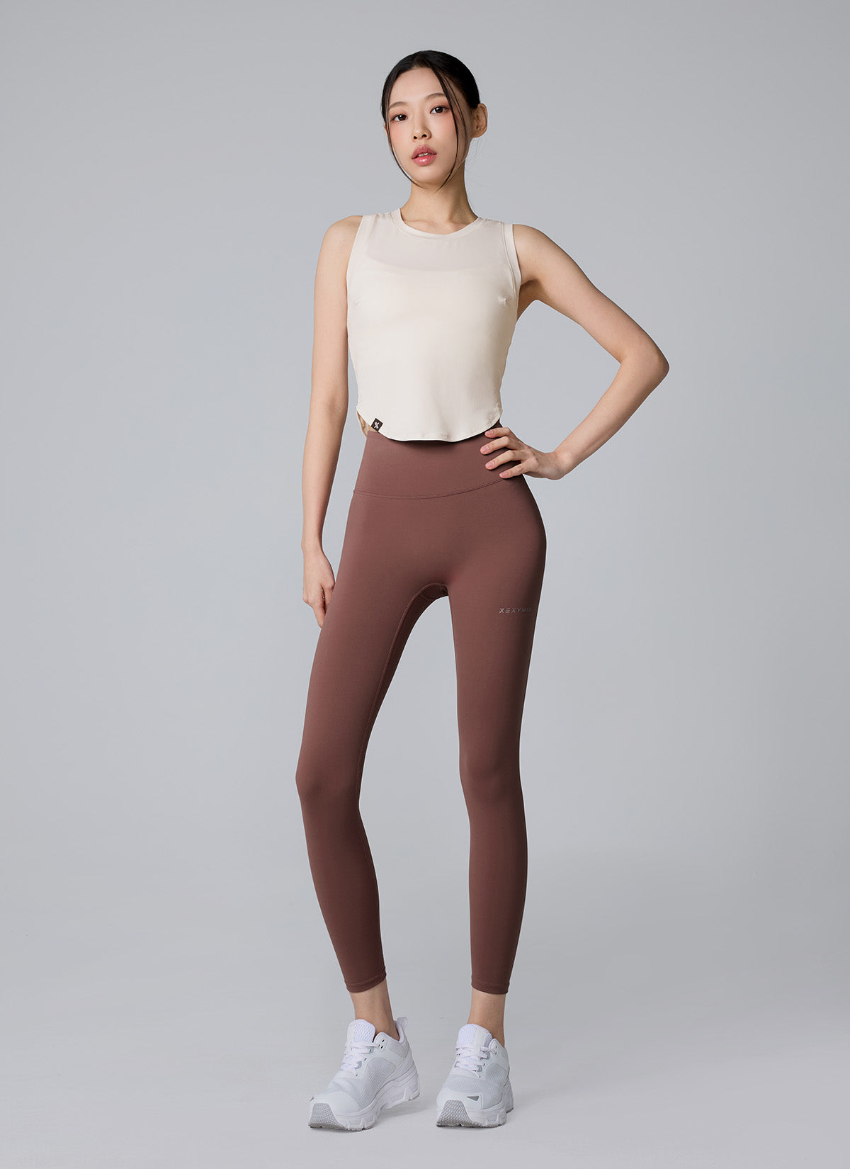 [BIRTHDAY SET] XELLA™ Light Round Sleeveless & Black Label 360N Leggings SET