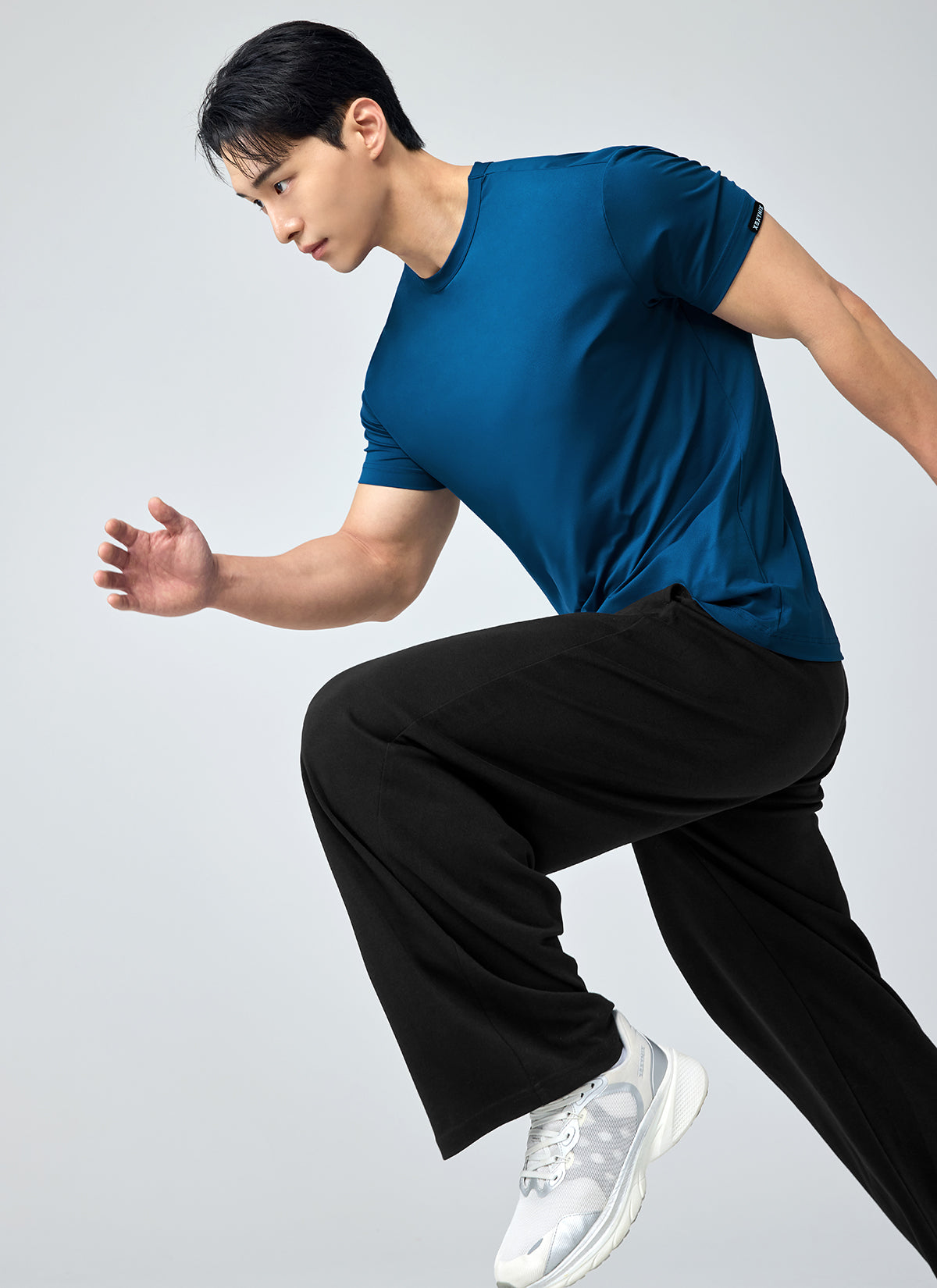 Ice Feather Muscle Fit Short Sleeve