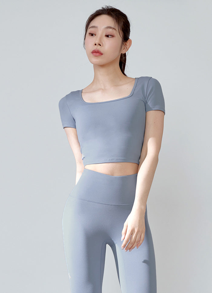 XELLA™緊身短款上衣