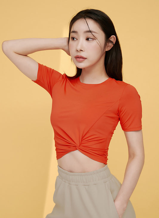 新鮮的羽毛扭曲作物短袖